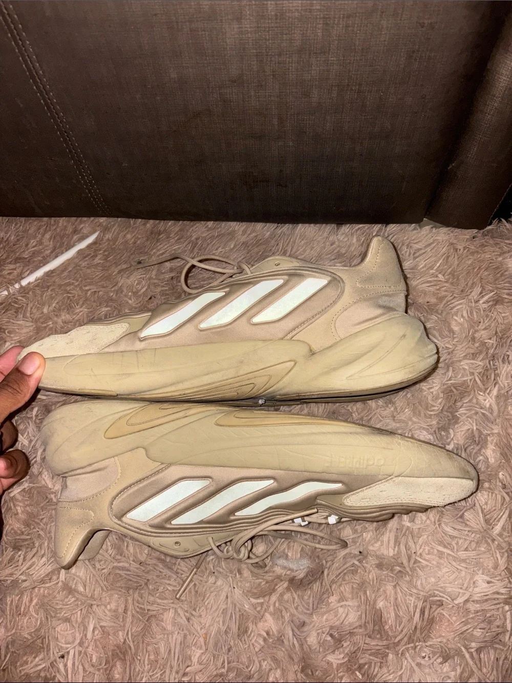 adidas Ozelia “Savanna” Size 13